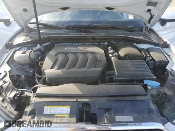 ✅ 2017 Audi A3 Premium Plus • VIN: WAUGUGFF8H1076138 • Lot: 86173614. Wystawiony na Copart z przebiegiem 112 733 mil. Bezpłatny archiwum sprzedaży aukcyjnych z USA i szczegółowy raport historii pojazdu na DreamBid. Zdjęcie 12.