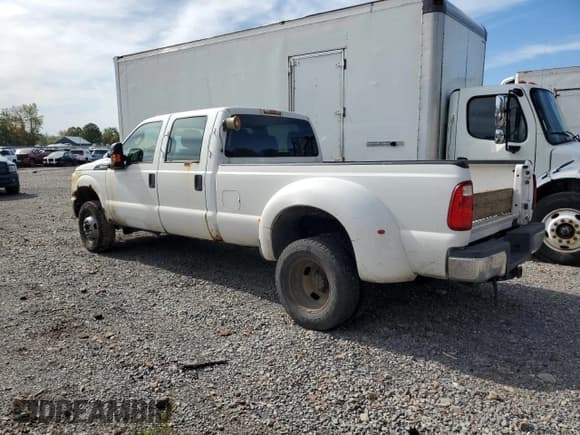 ✅ 2011 Ford F-350 XL • VIN: 1FT8W3D68BEB70274 • Лот: 81316865. Опубликован ранее на Copart с пробегом 220 066 миль. Бесплатный доступ к архиву аукционных продаж из США и подробный отчёт об истории автомобиля на DreamBid. Изображение 2.