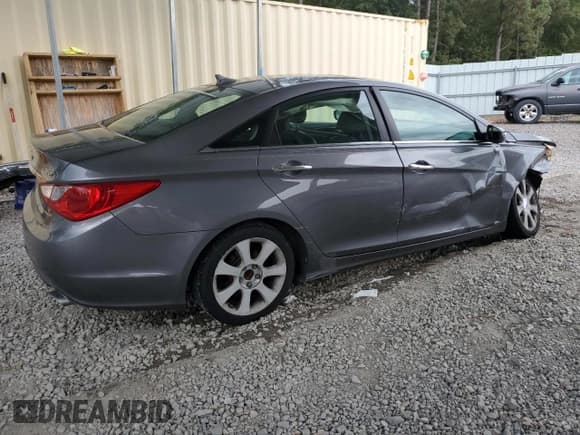 ✅ 2011 Hyundai Sonata SE • VIN: 5NPEC4AB8BH297190 • Lot: 72908454. Listed on Copart with 164,259 mi. Free auction sales archive from the USA and detailed vehicle history report at DreamBid. Image 3.