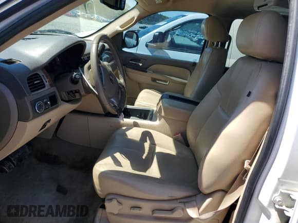 ✅ 2011 GMC Yukon XL SLT • VIN: 1GKS1KE01BR144055 • Lot: 49709875. Listed on Copart with 276,304 mi. Free auction sales archive from the USA and detailed vehicle history report at DreamBid. Image 7.