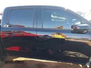 ✅ 2025 Chevrolet Colorado 4WD Z71 • VIN: 1GCPTDEK0S1222543 • Лот: 43188953. Опубликован ранее на IAAI с пробегом 1 676 миль. Бесплатный доступ к архиву аукционных продаж из США и подробный отчёт об истории автомобиля на DreamBid. Изображение 14.