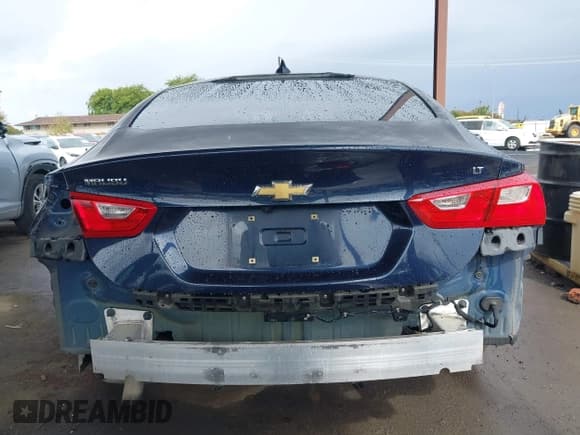 ✅ 2017 Chevrolet Malibu LT • VIN: 1G1ZE5ST9HF127201 • Lot: 43430542. Listed on IAAI with 116,661 mi. Free auction sales archive from the USA and detailed vehicle history report at DreamBid. Image 17.