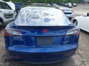 ✅ 2022 Tesla Model 3 Long Range • VIN: 5YJ3E1EB4NF184088 • Lot: 42091452. Wystawiony na IAAI z przebiegiem 55 234 mil. Bezpłatny archiwum sprzedaży aukcyjnych z USA i szczegółowy raport historii pojazdu na DreamBid. Zdjęcie 17.