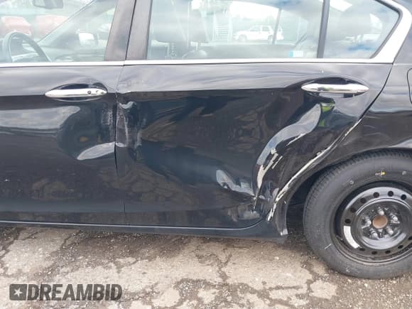 ✅ 2016 Honda Accord EX-L • VIN: 1HGCR2F89GA104293 • Lot: 43590696. Listed on IAAI with 142,705 mi. Free auction sales archive from the USA and detailed vehicle history report at DreamBid. Image 6.