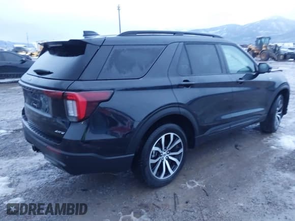 ✅ 2025 Ford Explorer ST-Line • VIN: 1FMUK8KH3SGB60361 • Lot: 43863977. Wystawiony na IAAI z przebiegiem 16 532 mil. Bezpłatny archiwum sprzedaży aukcyjnych z USA i szczegółowy raport historii pojazdu na DreamBid. Zdjęcie 4.