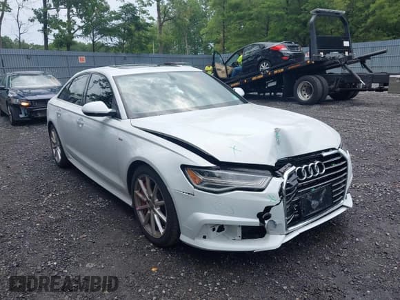 ✅ 2017 Audi A6 Premium Plus • VIN: WAUG8AFC3HN068335 • Lot: 42639073. Wystawiony na IAAI z przebiegiem 76 727 mil. Bezpłatny archiwum sprzedaży aukcyjnych z USA i szczegółowy raport historii pojazdu na DreamBid. Zdjęcie 1.