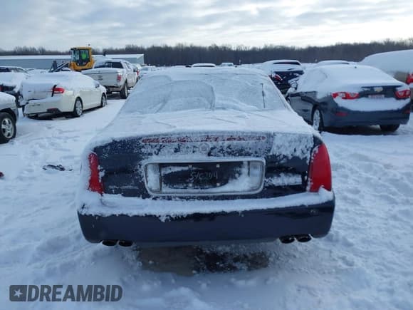 ✅ 2001 Cadillac DeVille • VIN: 1G6KD54Y01U286861 • Лот: 41589690. Опубликован ранее на IAAI с пробегом 79 586 миль. Бесплатный доступ к архиву аукционных продаж из США и подробный отчёт об истории автомобиля на DreamBid. Изображение 16.
