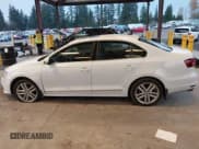 ✅ 2017 Volkswagen Jetta SEL • VIN: 3VWL17AJ7HM370328 • Lot: 43822640. Listed on IAAI with 96,626 mi. Free auction sales archive from the USA and detailed vehicle history report at DreamBid. Image 14.