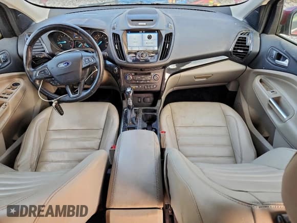 ✅ 2017 Ford Escape Titanium • VIN: 1FMCU0J90HUC35559 • Лот: 93352335. Опубликован ранее на Copart с пробегом 146 556 миль. Бесплатный доступ к архиву аукционных продаж из США и подробный отчёт об истории автомобиля на DreamBid. Изображение 8.