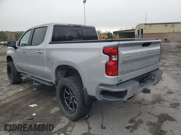 ✅ 2019 Chevrolet Silverado 1500 LT • VIN: 1GCUYDED4KZ135834 • Lot: 75941504. Wystawiony na Copart z przebiegiem 38 495 mil. Bezpłatny archiwum sprzedaży aukcyjnych z USA i szczegółowy raport historii pojazdu na DreamBid. Zdjęcie 2.