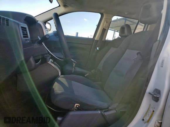 ✅ 2008 Jeep Compass Sport • VIN: 1J8FT47W48D500937 • Lot: 86497195. Listed on Copart with 189,208 mi. Free auction sales archive from the USA and detailed vehicle history report at DreamBid. Image 7.