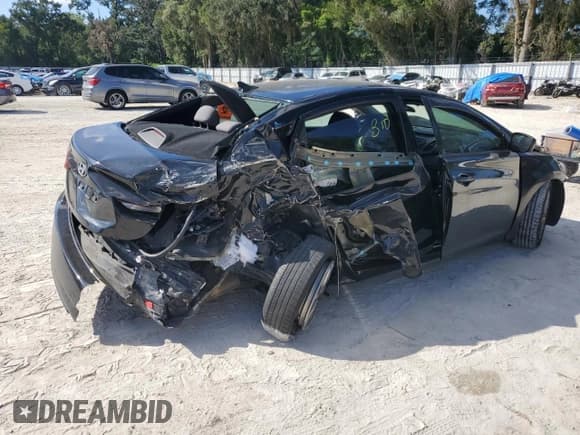 ✅ 2014 Hyundai Elantra SE • VIN: 5NPDH4AE7EH545876 • Lot: 86450375. Listed on Copart with 204,438 mi. Free auction sales archive from the USA and detailed vehicle history report at DreamBid. Image 3.