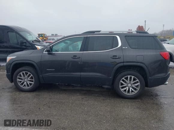 ✅ 2017 GMC Acadia SLE • VIN: 1GKKNSLS6HZ274897 • Lot: 43744750. Wystawiony na IAAI z przebiegiem 66 919 mil. Bezpłatny archiwum sprzedaży aukcyjnych z USA i szczegółowy raport historii pojazdu na DreamBid. Zdjęcie 14.