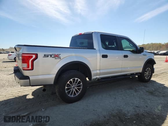 ✅ 2017 Ford F-150 XL • VIN: 1FTEW1EF9HFB61611 • Lot: 89479995. Wystawiony na Copart z przebiegiem 143 342 mil. Bezpłatny archiwum sprzedaży aukcyjnych z USA i szczegółowy raport historii pojazdu na DreamBid. Zdjęcie 3.