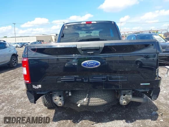 ✅ 2018 Ford F-150 XL • VIN: 1FTEX1EP5JKG01004 • Lot: 42583232. Listed on IAAI with 123,258 mi. Free auction sales archive from the USA and detailed vehicle history report at DreamBid. Image 16.