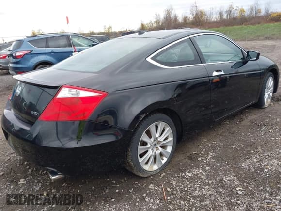 ✅ 2008 Honda Accord EX-L • VIN: 1HGCS22808A014929 • Lot: 43504316. Listed on IAAI with 211,628 mi. Free auction sales archive from the USA and detailed vehicle history report at DreamBid. Image 4.