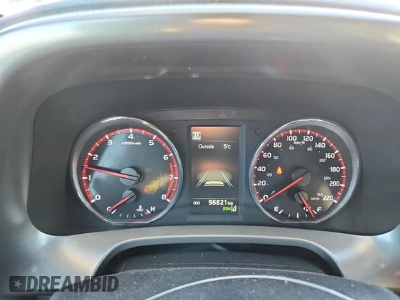 ✅ 2018 Toyota RAV4 SE • VIN: 2T3JFREV6JW700887 • Lot: 93955475. Listed on Copart with 96,821 mi. Free auction sales archive from the USA and detailed vehicle history report at DreamBid. Image 9.