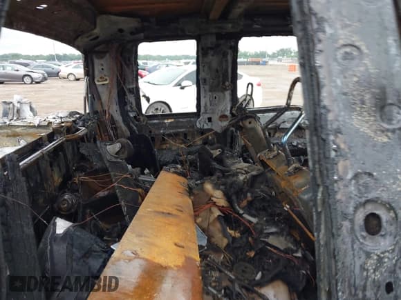 ✅ 2010 Ford F-150 XL • VIN: 1FTEX1EW1AFD20155 • Лот: 42483398. Опубликован ранее на IAAI с пробегом Не указан. Бесплатный доступ к архиву аукционных продаж из США и подробный отчёт об истории автомобиля на DreamBid. Изображение 8.