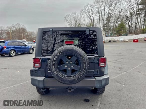 ✅ 2016 Jeep Wrangler Unlimited Sport • VIN: 1C4HJWDG1GL134227 • Lot: 95629825. Listed on Copart with 144,532 mi. Free auction sales archive from the USA and detailed vehicle history report at DreamBid. Image 5.