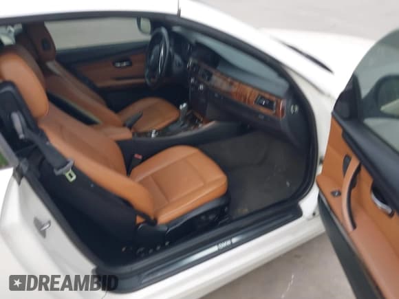 ✅ 2013 BMW 3 Series 328i • VIN: WBADW3C50DJ527686 • Lot: 41801269. Wystawiony na IAAI z przebiegiem 116 929 mil. Bezpłatny archiwum sprzedaży aukcyjnych z USA i szczegółowy raport historii pojazdu na DreamBid. Zdjęcie 5.