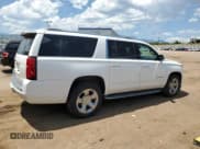 ✅ 2017 Chevrolet Suburban Premier • VIN: 1GNSKJKC6HR233346 • Lot: 61070024. Wystawiony na Copart z przebiegiem 81 467 mil. Bezpłatny archiwum sprzedaży aukcyjnych z USA i szczegółowy raport historii pojazdu na DreamBid. Zdjęcie 3.