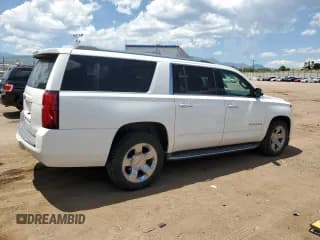 ✅ 2017 Chevrolet Suburban Premier • VIN: 1GNSKJKC6HR233346 • Lot: 61070024. Wystawiony na Copart z przebiegiem 81 467 mil. Bezpłatny archiwum sprzedaży aukcyjnych z USA i szczegółowy raport historii pojazdu na DreamBid. Zdjęcie 3.