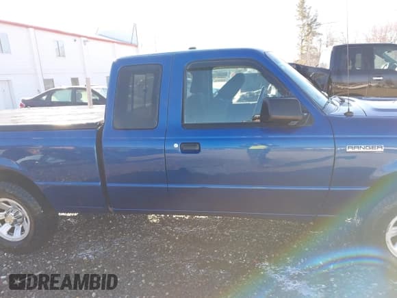 ✅ 2011 Ford Ranger XLT • VIN: 1FTKR4EE3BPB03532 • Lot: 41723661. Listed on IAAI with 219,195 mi. Free auction sales archive from the USA and detailed vehicle history report at DreamBid. Image 13.