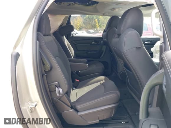 ✅ 2016 GMC Acadia SLE • VIN: 1GKKVPKD8GJ310585 • Lot: 43430651. Listed on IAAI with 50,945 mi. Free auction sales archive from the USA and detailed vehicle history report at DreamBid. Image 8.