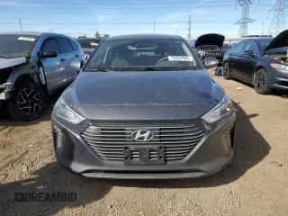 2019 Hyundai Ioniq SEL с VIN KMHC75LC8KU111060, выставлен на аукционе Copart как лот 76262864 с пробегом 132 863 миль миль и Списание • Salvage title. История ставок и продаж доступна на DreamBid. Изображение 5.