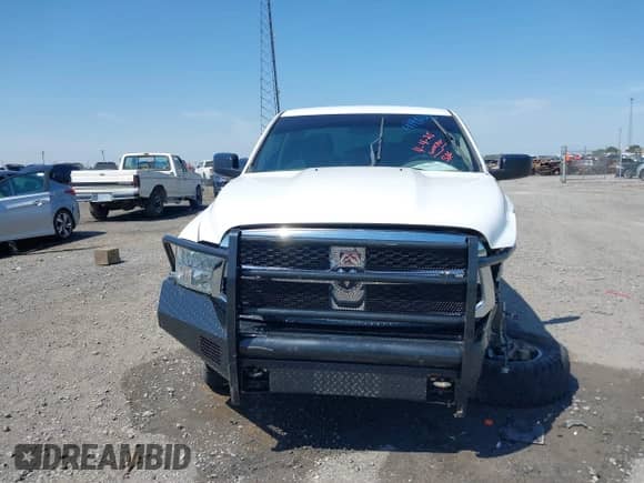 2016 Ram 1500 Express with VIN 1C6RR7FT2GS353496, listed as a IAAI auction lot 41992361 with 188,304 mi miles and . Bid and sale history available at DreamBid. Image 12.
