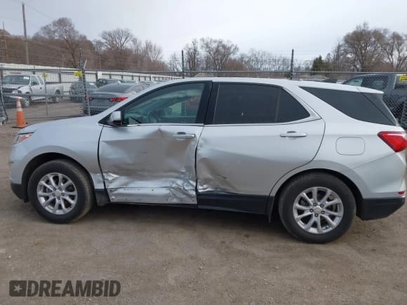 ✅ 2018 Chevrolet Equinox LT • VIN: 3GNAXSEV4JS579267 • Лот: 41807039. Опубликован ранее на IAAI с пробегом 84 162 миль. Бесплатный доступ к архиву аукционных продаж из США и подробный отчёт об истории автомобиля на DreamBid. Изображение 14.