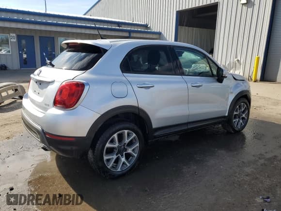 ✅ 2016 FIAT 500X Trekking • VIN: ZFBCFYCT1GP346966 • Лот: 51161205. Опубликован ранее на Copart с пробегом 90 661 миль. Бесплатный доступ к архиву аукционных продаж из США и подробный отчёт об истории автомобиля на DreamBid. Изображение 3.