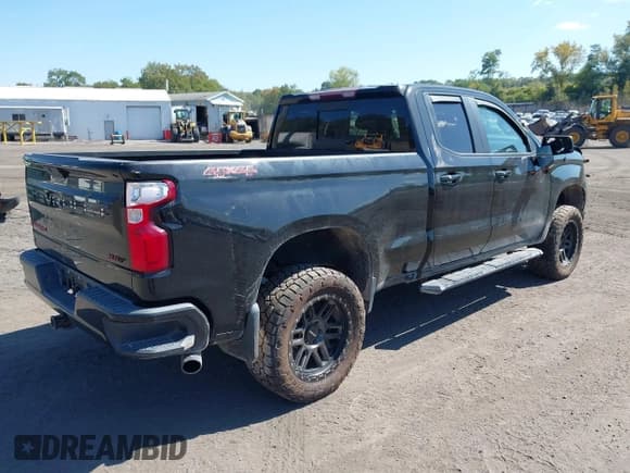 ✅ 2019 Chevrolet Silverado 1500 RST • VIN: 1GCRYEED0KZ365365 • Lot: 43261924. Wystawiony na IAAI z przebiegiem 70 192 mil. Bezpłatny archiwum sprzedaży aukcyjnych z USA i szczegółowy raport historii pojazdu na DreamBid. Zdjęcie 4.