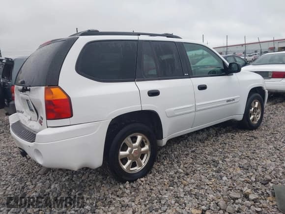 ✅ 2002 GMC Envoy SLT • VIN: 1GKDS13S022467090 • Lot: 43556551. Wystawiony na IAAI z przebiegiem 182 467 mil. Bezpłatny archiwum sprzedaży aukcyjnych z USA i szczegółowy raport historii pojazdu na DreamBid. Zdjęcie 4.
