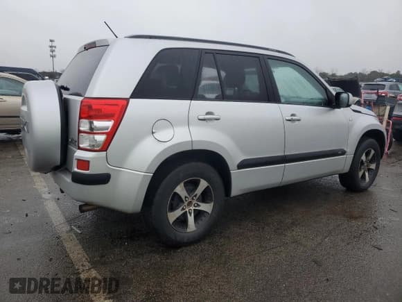 ✅ 2007 Suzuki Grand Vitara XSport • VIN: JS3TD944374201544 • Lot: 43526655. Wystawiony na Copart z przebiegiem 121 020 mil. Bezpłatny archiwum sprzedaży aukcyjnych z USA i szczegółowy raport historii pojazdu na DreamBid. Zdjęcie 3.