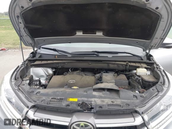 ✅ 2017 Toyota Highlander Limited • VIN: 5TDDZRFHXHS393913 • Lot: 43388149. Listed on IAAI with 149,357 mi. Free auction sales archive from the USA and detailed vehicle history report at DreamBid. Image 10.