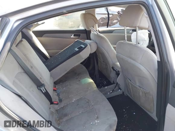 ✅ 2017 Hyundai Sonata SE • VIN: 5NPE24AF3HH579039 • Lot: 39765677. Wystawiony na IAAI z przebiegiem 95 568 mil. Bezpłatny archiwum sprzedaży aukcyjnych z USA i szczegółowy raport historii pojazdu na DreamBid. Zdjęcie 8.