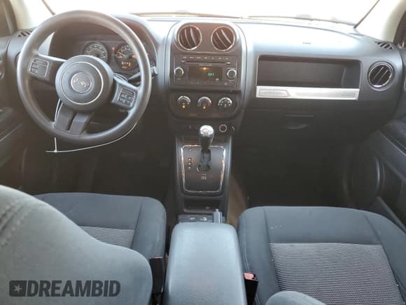 ✅ 2014 Jeep Compass Sport • VIN: 1C4NJDBB2ED842072 • Лот: 91157095. Опубликован ранее на Copart с пробегом 139 889 миль. Бесплатный доступ к архиву аукционных продаж из США и подробный отчёт об истории автомобиля на DreamBid. Изображение 8.