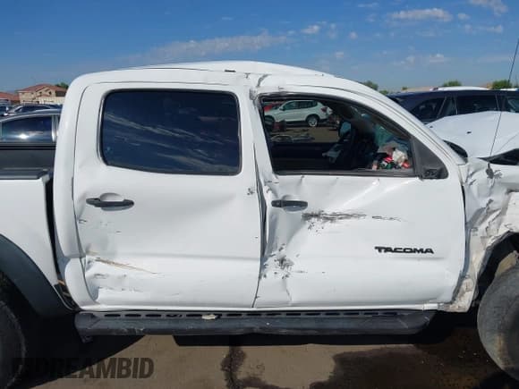 ✅ 2009 Toyota Tacoma PreRunner • VIN: 3TMJU62N79M086762 • Lot: 43398899. Listed on IAAI with 234,017 mi. Free auction sales archive from the USA and detailed vehicle history report at DreamBid. Image 13.
