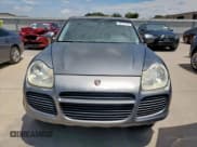 ✅ 2004 Porsche Cayenne Turbo • VIN: WP1AC29P04LA94617 • Lot: 68585485. Wystawiony na Copart z przebiegiem 121 721 mil. Bezpłatny archiwum sprzedaży aukcyjnych z USA i szczegółowy raport historii pojazdu na DreamBid. Zdjęcie 5.