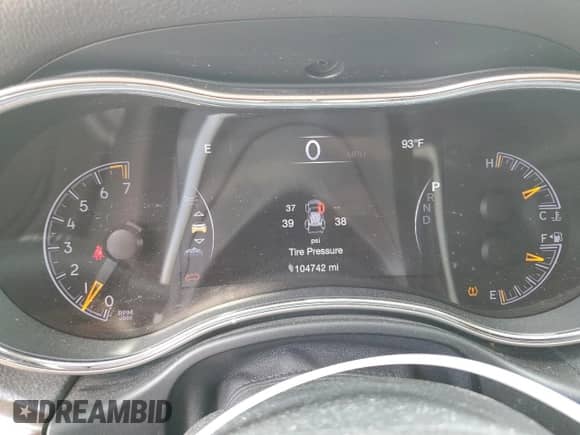 2016 Jeep Grand Cherokee Limited 75th Anniversary с VIN 1C4RJFBG1GC497151, выставлен на аукционе Copart как лот 64972135 с пробегом 104 742 миль миль и Списание • Salvage title. История ставок и продаж доступна на DreamBid. Изображение 9.