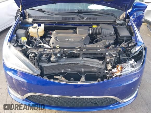 ✅ 2018 Chrysler Pacifica Touring L Plus • VIN: 2C4RC1EG4JR257745 • Lot: 43676603. Wystawiony na IAAI z przebiegiem 54 373 mil. Bezpłatny archiwum sprzedaży aukcyjnych z USA i szczegółowy raport historii pojazdu na DreamBid. Zdjęcie 10.