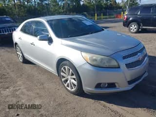 ✅ 2013 Chevrolet Malibu LTZ • VIN: 1G11H5SA7DF308505 • Lot: 43578971. Wystawiony na IAAI z przebiegiem 252 140 mil. Bezpłatny archiwum sprzedaży aukcyjnych z USA i szczegółowy raport historii pojazdu na DreamBid. Zdjęcie 1.