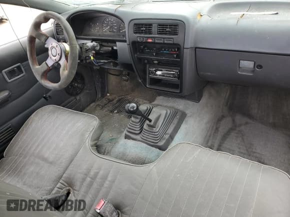 ✅ 1995 Nissan Frontier XE • VIN: 1N6SD11Y2SC308065 • Lot: 45282595. Listed on Copart with 51,994 mi. Free auction sales archive from the USA and detailed vehicle history report at DreamBid. Image 8.