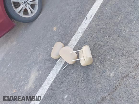 ✅ 2011 Hyundai Sonata SE • VIN: 5NPEC4AC8BH039910 • Lot: 43668792. Listed on IAAI with 242,284 mi. Free auction sales archive from the USA and detailed vehicle history report at DreamBid. Image 12.