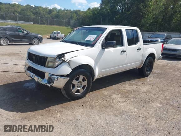 ✅ 2007 Nissan Frontier SE • VIN: 1N6AD07U87C453287 • Lot: 43349165. Wystawiony na IAAI z przebiegiem 232 229 mil. Bezpłatny archiwum sprzedaży aukcyjnych z USA i szczegółowy raport historii pojazdu na DreamBid. Zdjęcie 2.