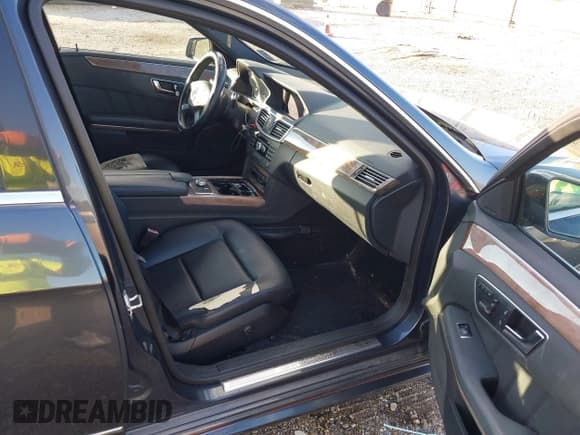 ✅ 2012 Mercedes-Benz E 350 Luxury • VIN: WDDHF8JB9CA595418 • Lot: 43797022. Listed on IAAI with 175,748 mi. Free auction sales archive from the USA and detailed vehicle history report at DreamBid. Image 5.