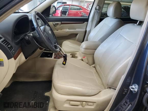 2009 Hyundai Santa Fe Limited с VIN 5NMSH73E19H316439, выставлен на аукционе Copart как лот 67862304 с пробегом 160 130 миль миль и Списание • Salvage title. История ставок и продаж доступна на DreamBid. Изображение 7.