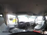 ✅ 2015 Mercedes-Benz Sprinter • VIN: WDZPE8DC7F5978980 • Lot: 43098731. Wystawiony na IAAI z przebiegiem 240 532 mil. Bezpłatny archiwum sprzedaży aukcyjnych z USA i szczegółowy raport historii pojazdu na DreamBid. Zdjęcie 19.