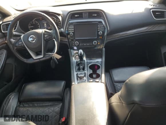 ✅ 2017 Nissan Maxima S • VIN: 1N4AA6AP6HC386827 • Lot: 70097635. Listed on Copart with 145,566 mi. Free auction sales archive from the USA and detailed vehicle history report at DreamBid. Image 8.